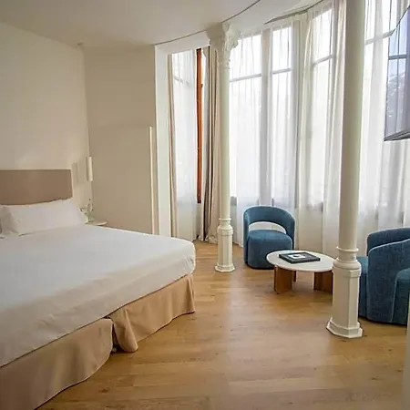 Storni By Forget Me Not Bed and breakfast Barcelona